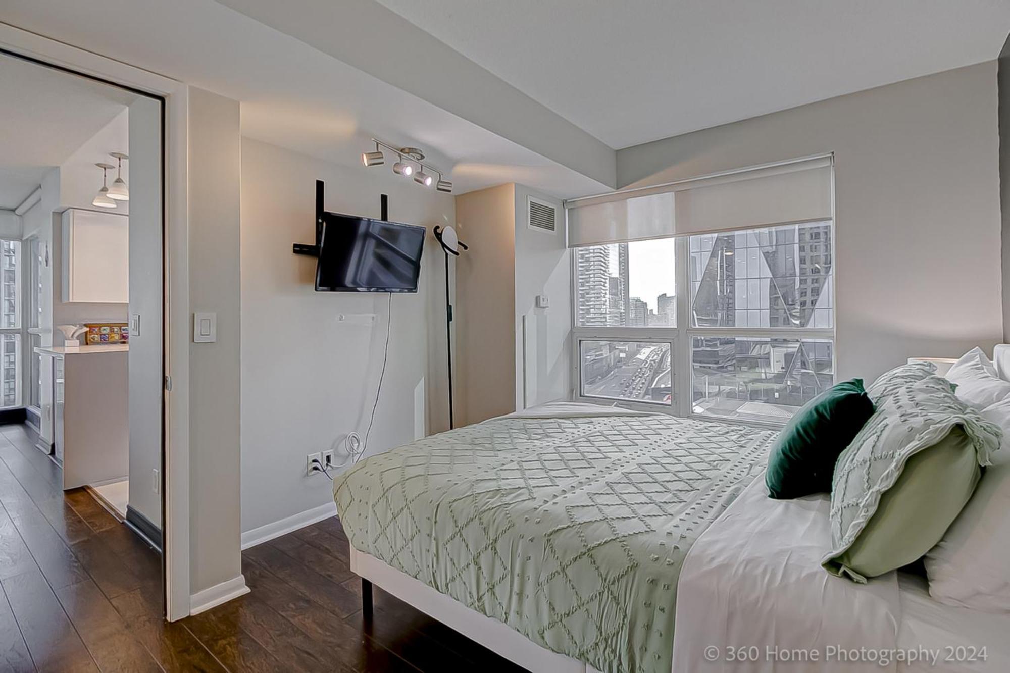 Globalstay Yonge St Condos Toronto Exterior photo
