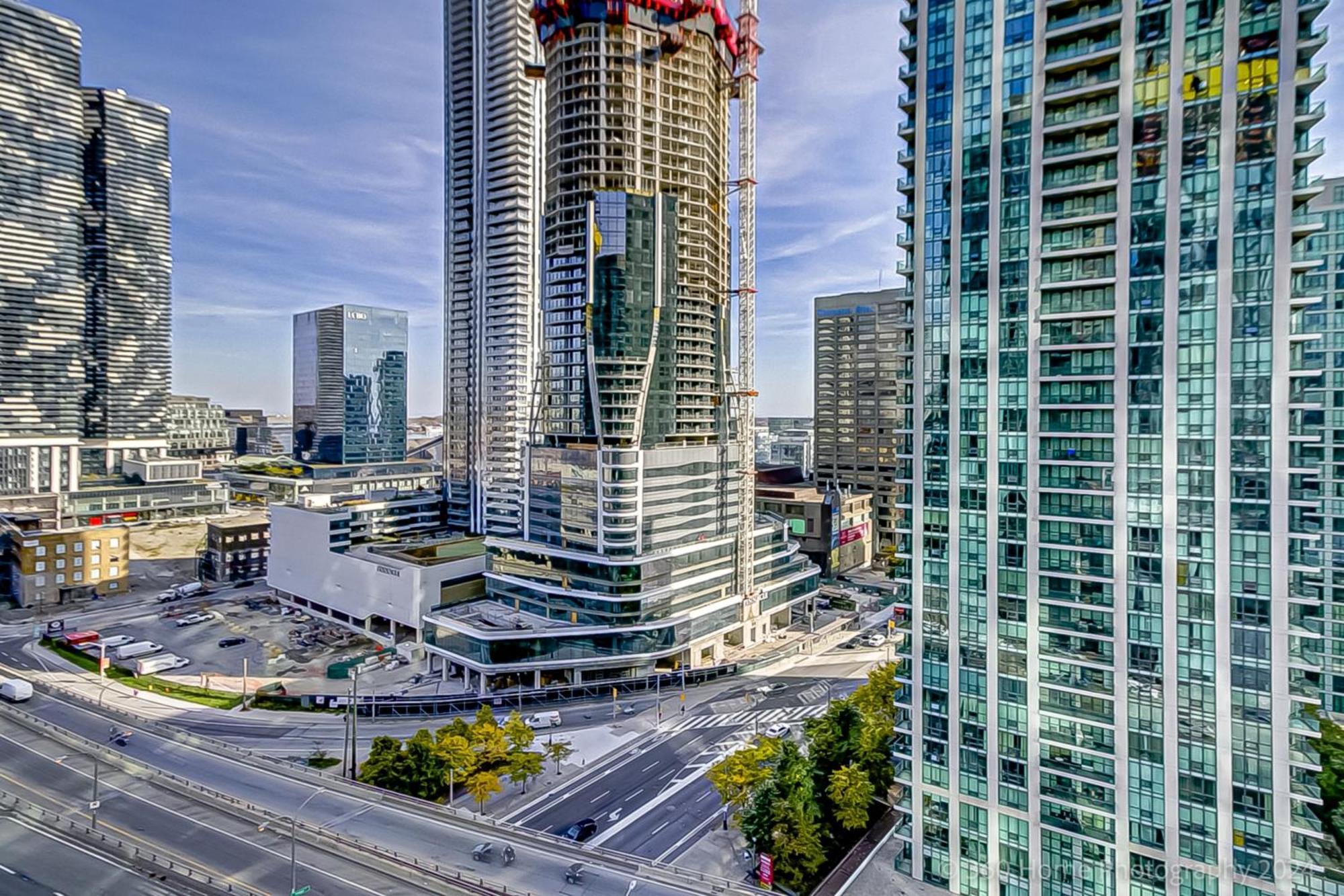 Globalstay Yonge St Condos Toronto Exterior photo