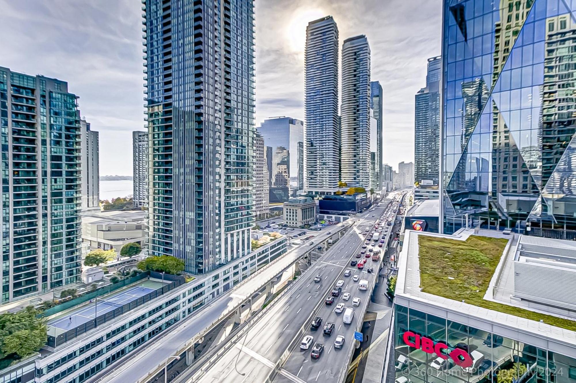 Globalstay Yonge St Condos Toronto Exterior photo